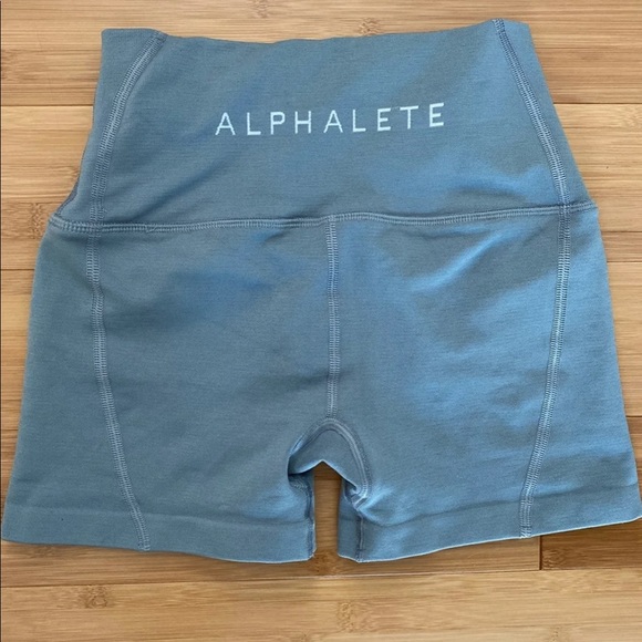 Alphalete Pants - Alphalete Revival Gray Shorts